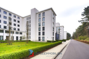 Straße v. d. Haus Rchtg. Binz